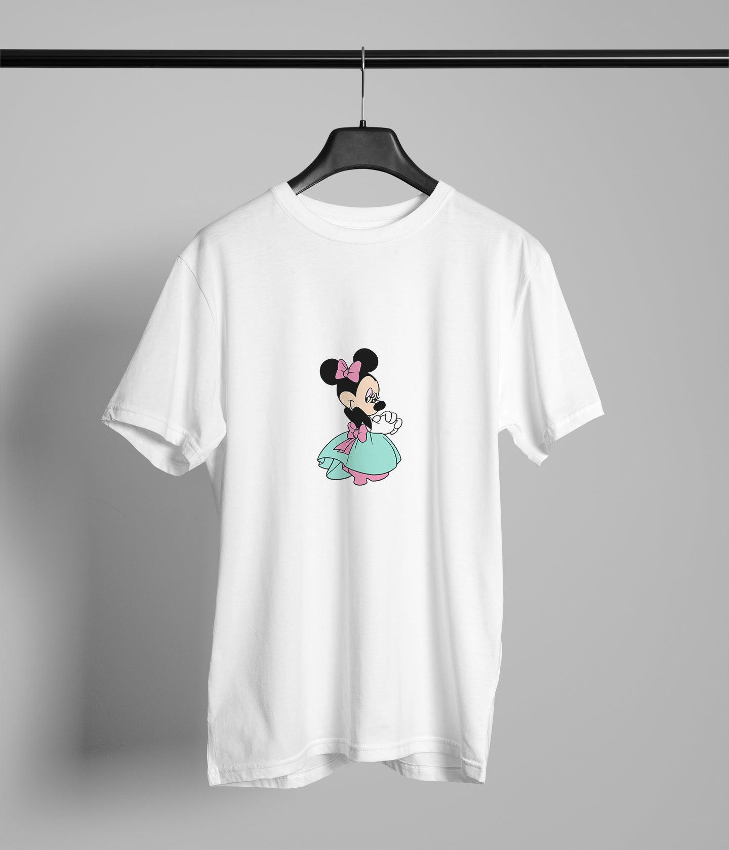 Shy Minnie